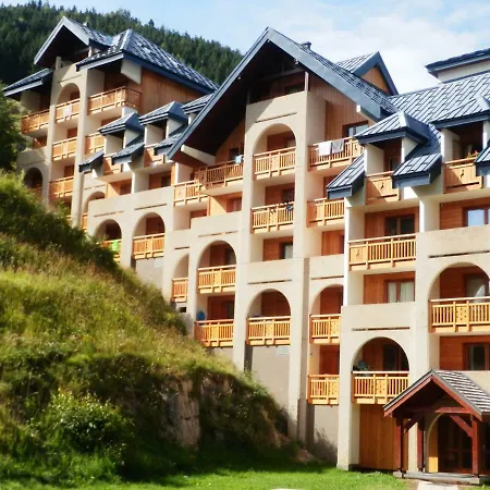 Pluton B63 Apartamento *